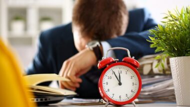 Pourquoi je travaille plus de 35h alors que c'est censé être la loi ?